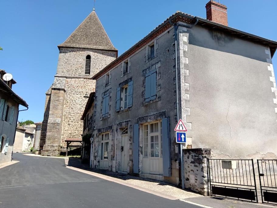 Villa La Poste Saulgond Exterior foto